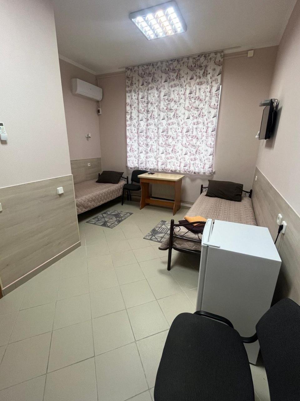 Karavella Hotel Mykolaiv Exterior photo